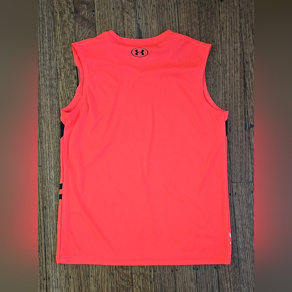 Under Armour Boy's Sleeveless Loose Fit Heatgear Shirt Size YMD - Picture 3 of 3